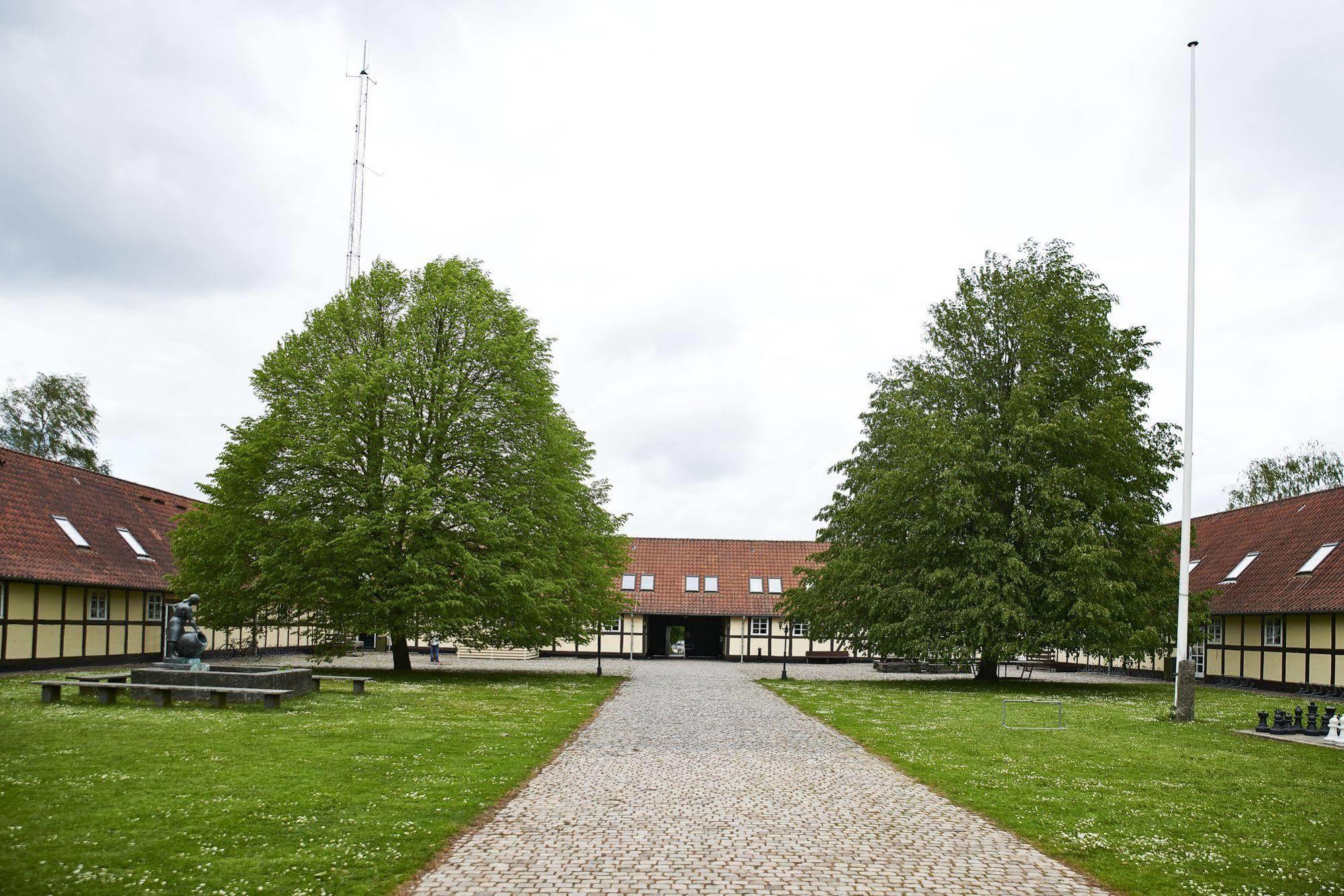 Kragsbjerggaard Vandrerhjem Odense Ngoại thất bức ảnh